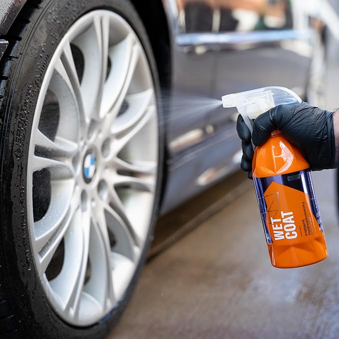GYEON Wet Coat 4000ml - Hydrophobic Ceramic Spray Coating for Cars - High Gloss Solutions for Your Car Paint Wheels and Glass - Spray On Rinse Off Easy DIY Use Formula