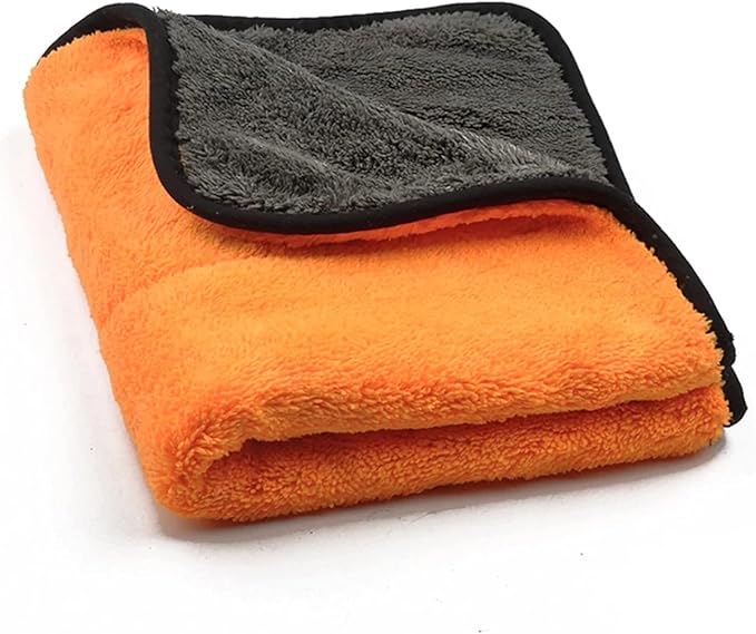 Plush Twin Sided 950 GSM Premium Quality Microfibre Buffing/Drying Towel 45 x 40 cm (1)