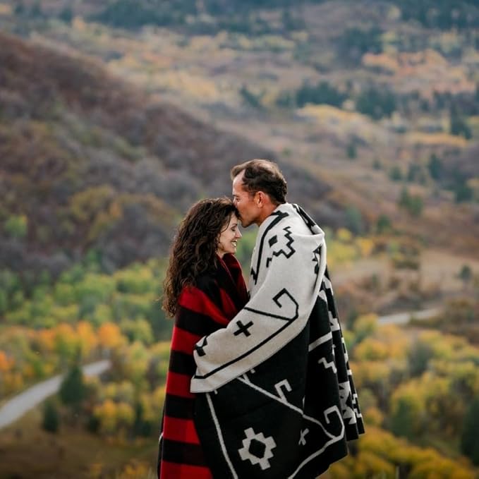 Arcturus Rainier Wool Blanket, Warm, Thick, Washable Wool Blanket for Home, Outdoors, Camping, Tailgates, Picnic, Hunting, Travel & Emergency Kits, Twin Size, 4.5 lb, Castle Rock