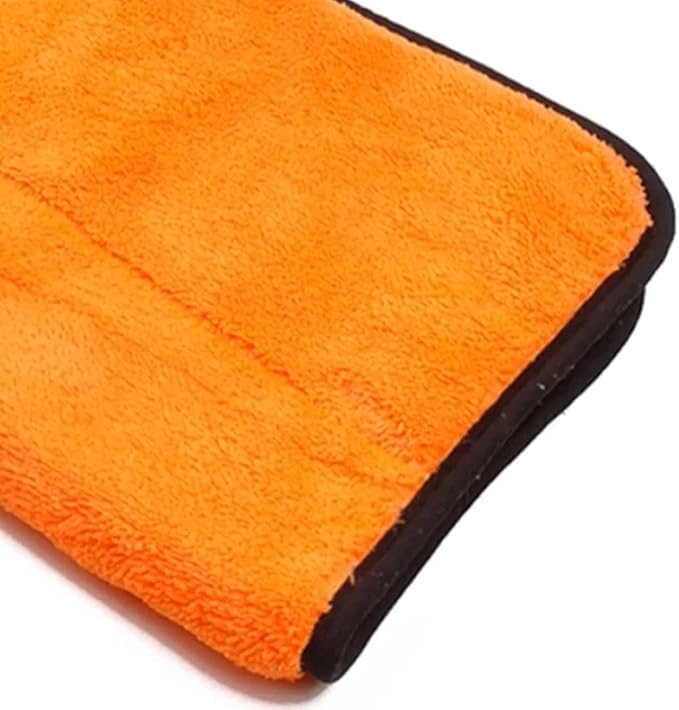 Plush Twin Sided 950 GSM Premium Quality Microfibre Buffing/Drying Towel 45 x 40 cm (1)