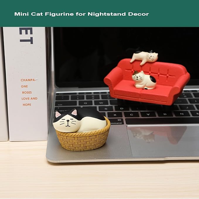Miniature Cat Figurine kit Mini Resin Statue for Office Desk Black & White Cat Organizer for Nightstand Garden Fairy Accessories Deco Car Dashboard Gift for Cat Lovers