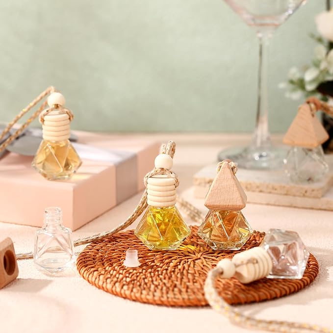BBTO 100 Pcs Car Air Fresheners Diffuser with Wooden Cap Empty Aromatherapy Diffuser Clear Car Fragrance Holder Pendant Hanging Perfume Fresheners Bottles for Decor(Diamond,Clear)