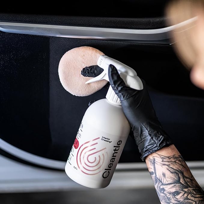Interior Dressing – Car Interior Protectant for Plastic, Vinyl, Rubber & Carbon | UV Protection & Antistatic Finish | Restores Natural Look | Biodegradable | Coconut Vanilla Scent – 500ml