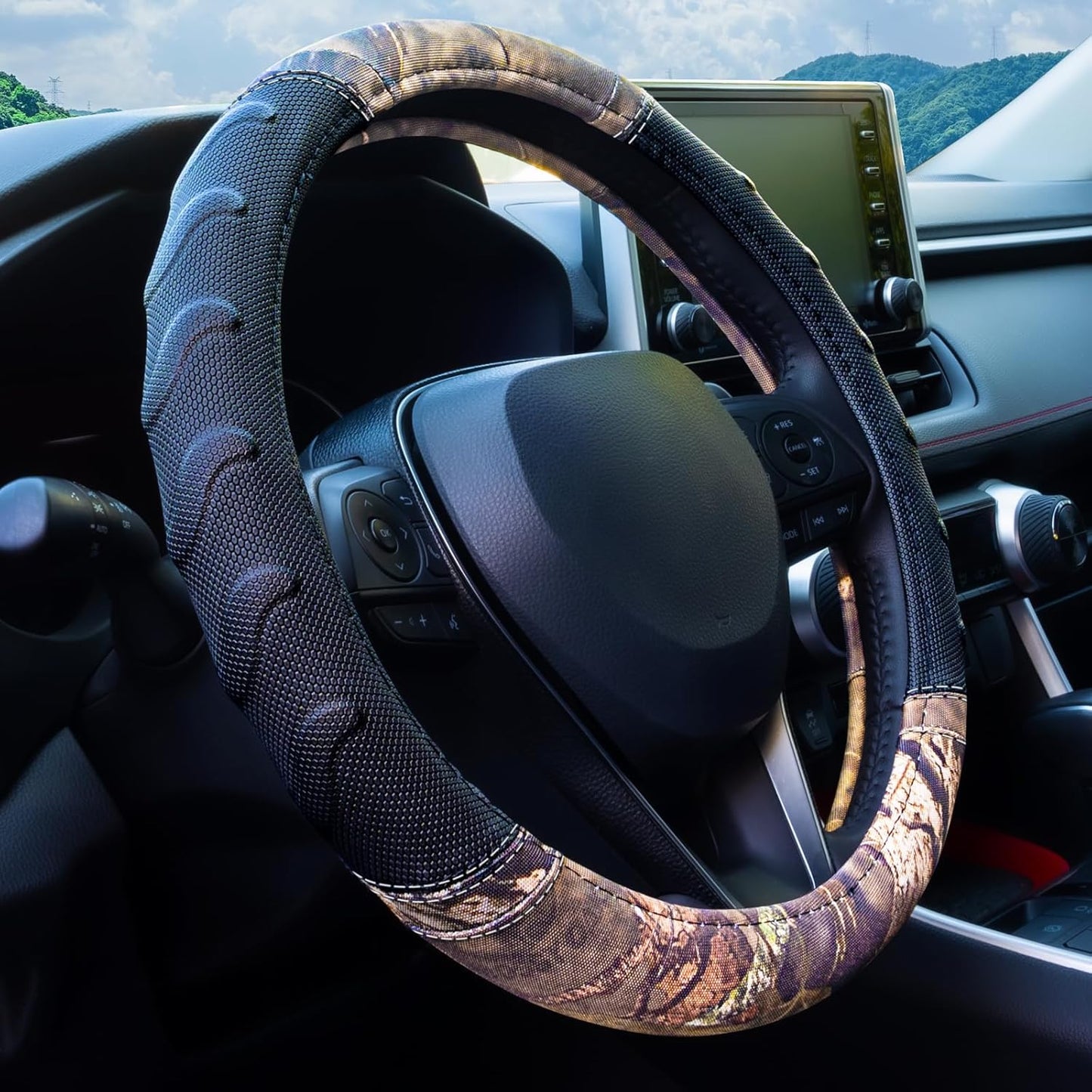 Mossy Oak Steering Wheel Cover with Comfort Grip; Heavy Duty 600D Oxford Material with Mossy Oak Break-up Country Camouflage; Fits Sedans Compact SUVs Mini Vans with Steering Wheel Size 14.5" to 15"