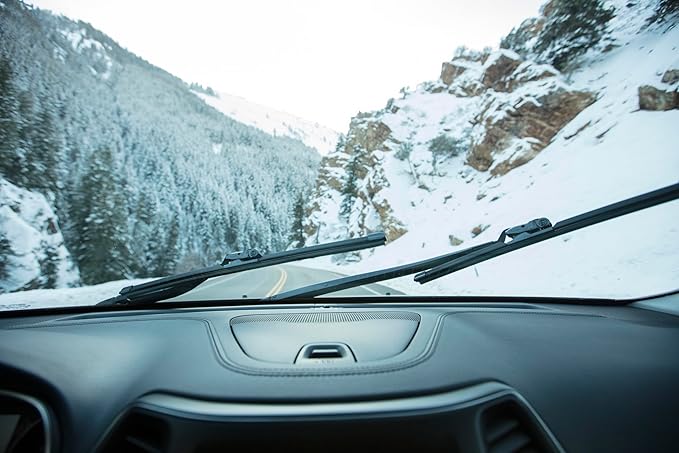 Rain-X Silicone AdvantEdge Wiper Blade 28" Windshield Wiper Blades Replacement, All-Weather Performance Lasts 2X Longer, Premium Beam, Installock Adapter for Easy Fit (Pack of 1)