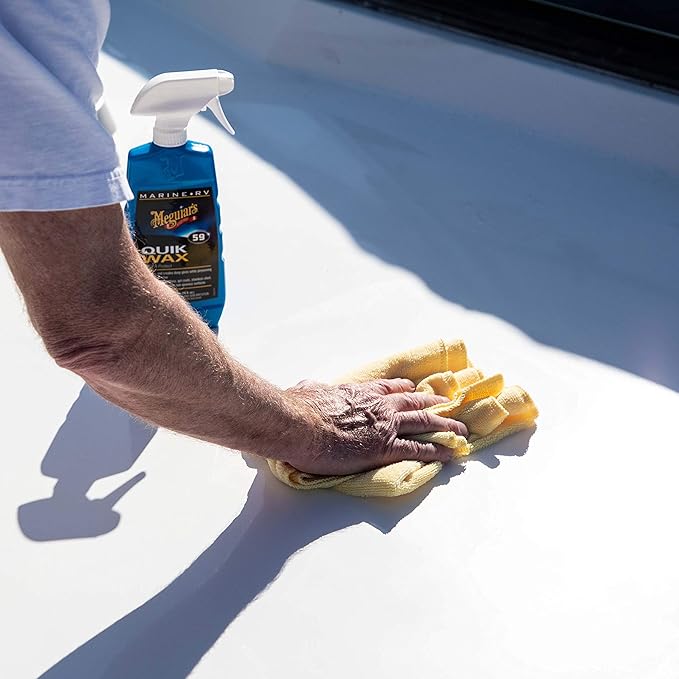 Meguiar's M5916 Marine and RV Quik Wax Clean and Protect, Removes Water Spots and Light Contaminants, Provides a Brilliant Gloss and Carnauba Wax Protection, 16 Oz
