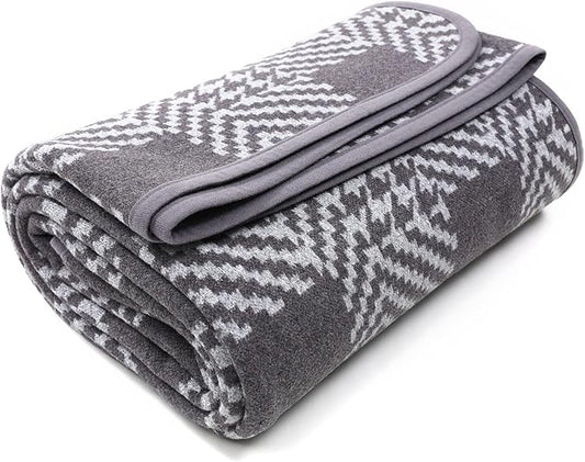 PuTian Merino Wool Blanket - 63" x 51" Thick Warm Soft Twin Bed Throw - Great for Camping, Outdoors, Travel, Car, Couch, All Seasons Houndstooth Grey