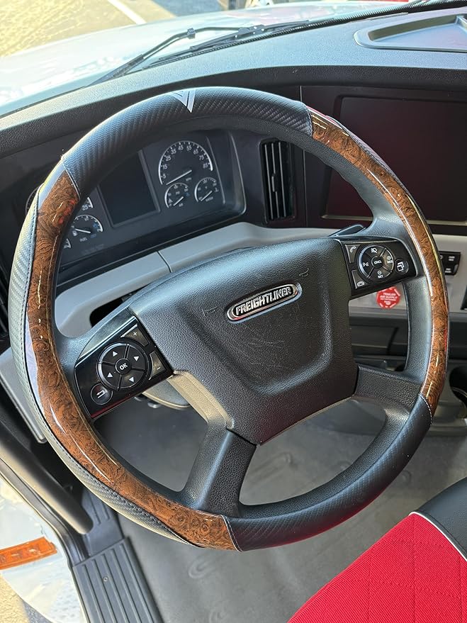 18-Inch Genuine Leather Steering Wheel Cover for Semi Trucks – Wood Grain & Carbon Fiber Design, Anti-Slip Grip, Cold-Resistant, Universal Fit for Heavy-Duty 18″ Wheels